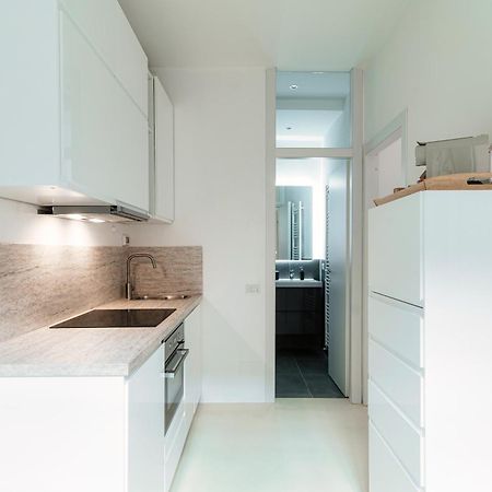 Giuliny Lovely Flat - The House Of Travelers Комо Экстерьер фото