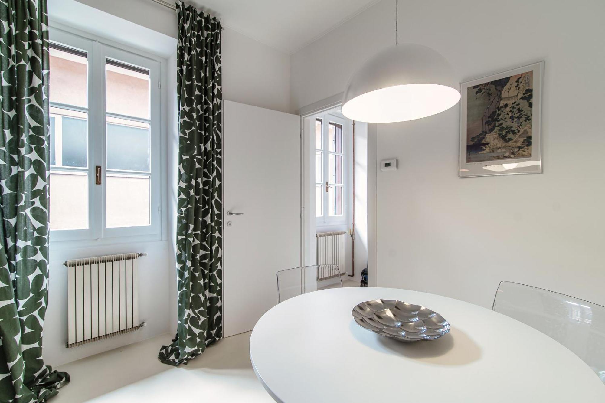 Giuliny Lovely Flat - The House Of Travelers Комо Экстерьер фото